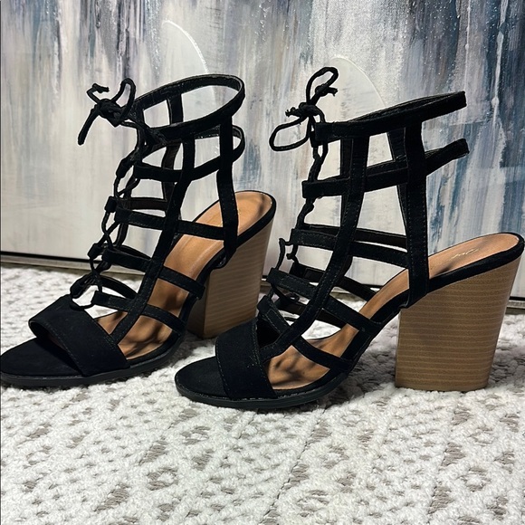 Qupid Black Strappy Heeled Sandals Women's 9 Elegant Evening Heeled Strappy NWOT - Picture 6 of 16